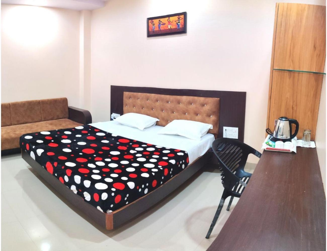 Hotel Pragati, Chanderi, Mp Exterior photo